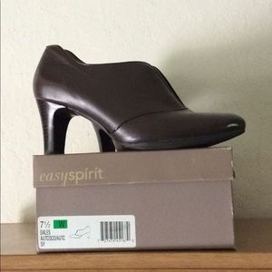 Easy Spirt Ankle Bootie - Cocoa Brown - 7.5W